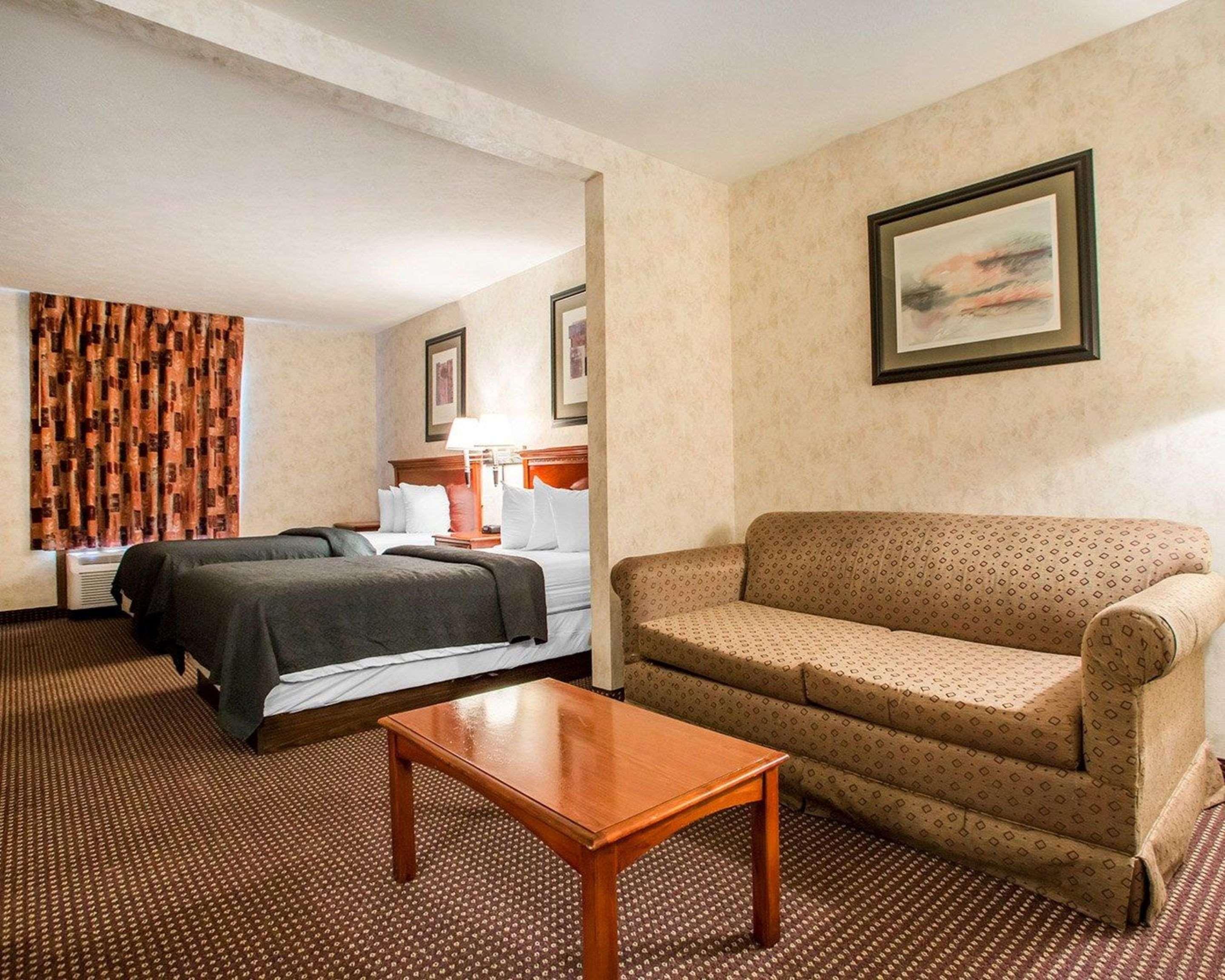 Quality Inn & Suites South-Obetz Luaran gambar