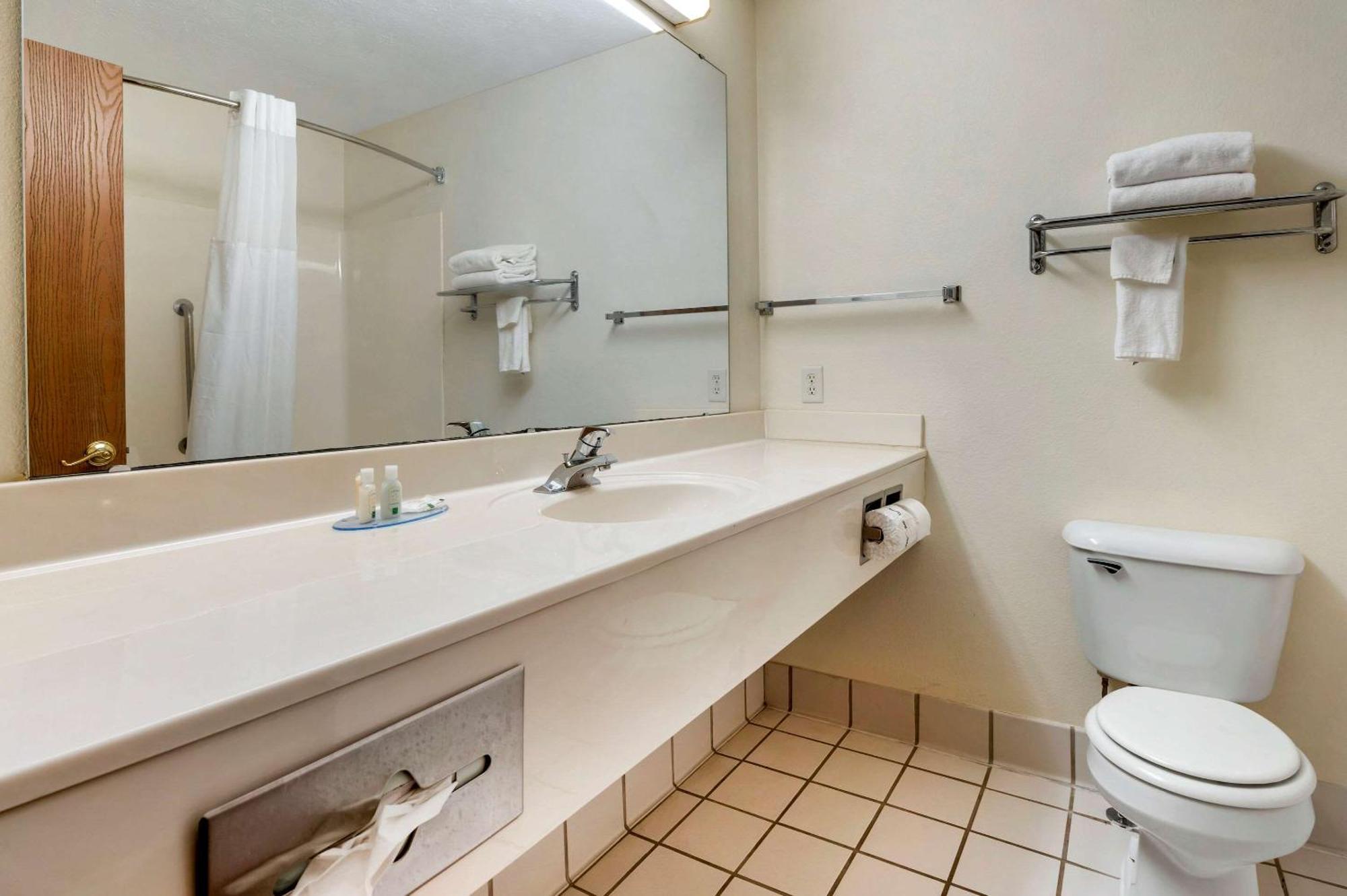 Quality Inn & Suites South-Obetz Luaran gambar