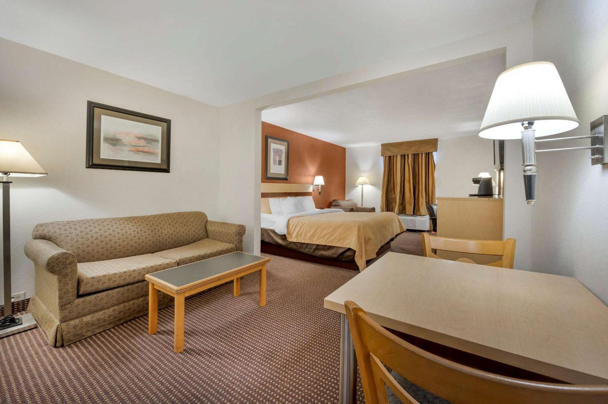 Quality Inn & Suites South-Obetz Luaran gambar